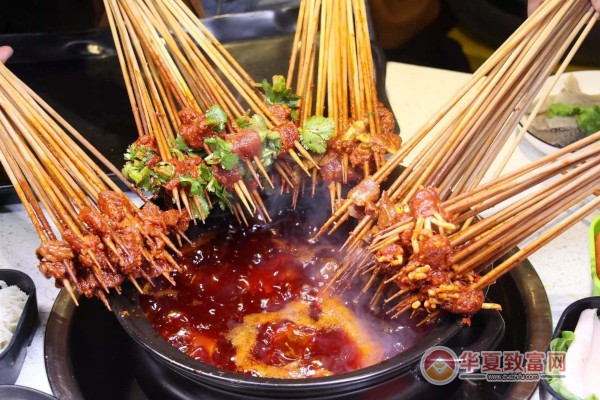 仟味阿婆串串香加盟
